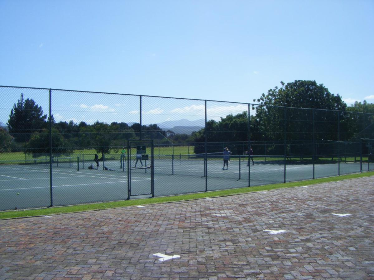 L4 Goose Valley Golf Estate Plettenberg Bay Eksteriør billede